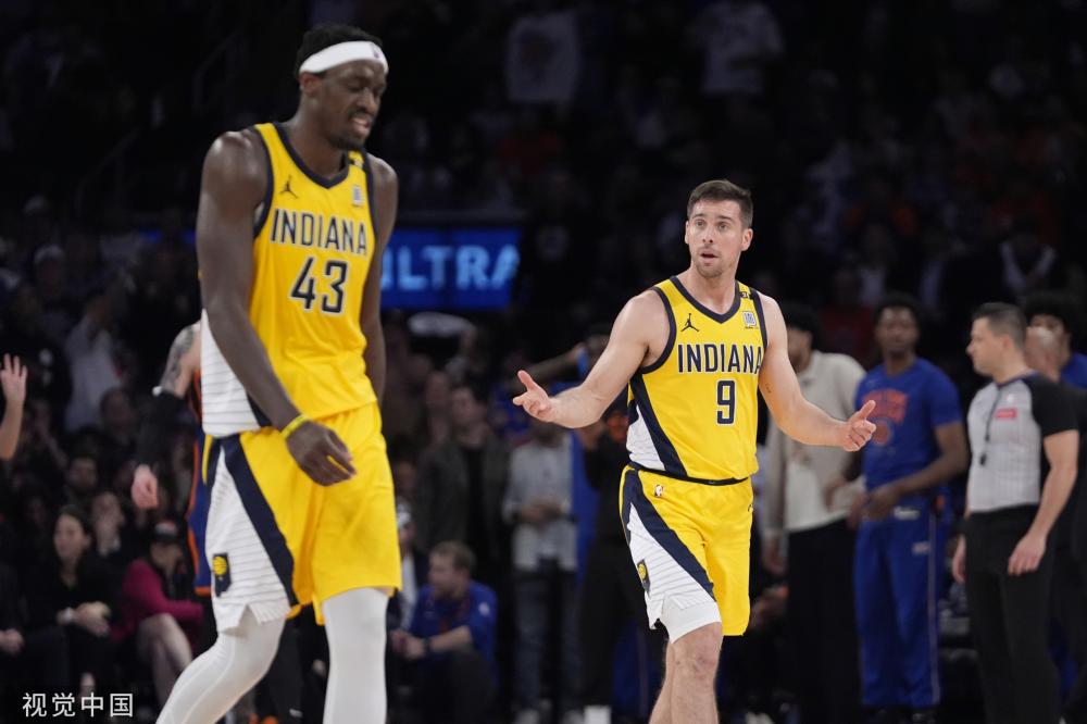 中心最近举 中心最近举