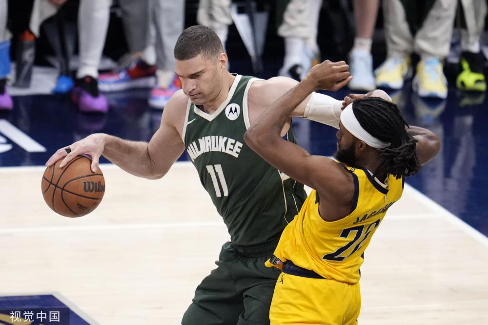 球员共同出 球员共同出